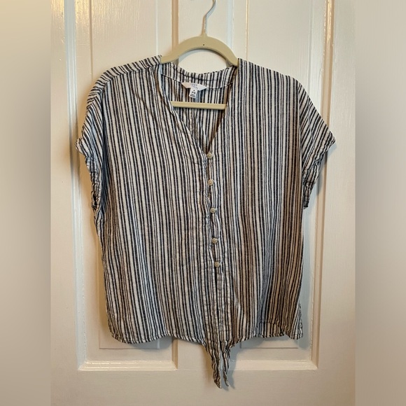 2 for $6 Linen Blend Tie front Top - Picture 9 of 10